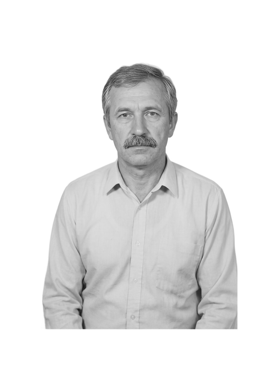 Чёрно-белый портрет для памятника из выцветшей фотографии